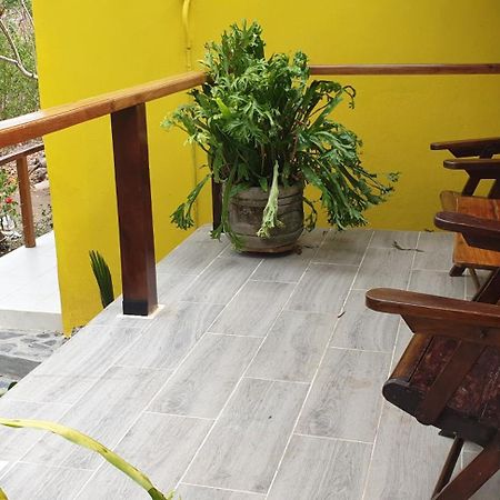 La Laguna San Simian Lodge מראה חיצוני תמונה