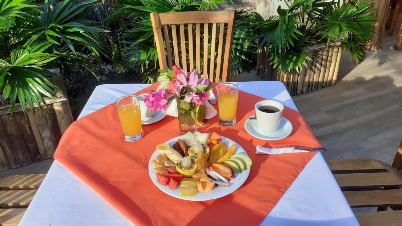 La Laguna San Simian Lodge מראה חיצוני תמונה