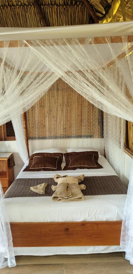 La Laguna San Simian Lodge מראה חיצוני תמונה