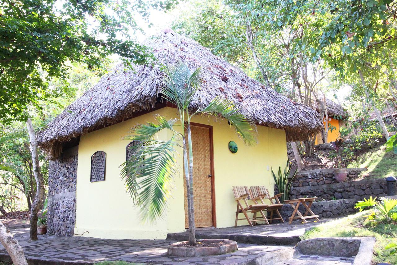 La Laguna San Simian Lodge מראה חיצוני תמונה