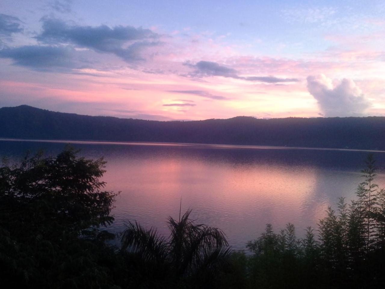 La Laguna San Simian Lodge מראה חיצוני תמונה